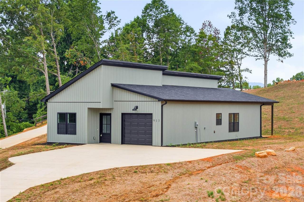 913 Overlook Drive - Photo 1