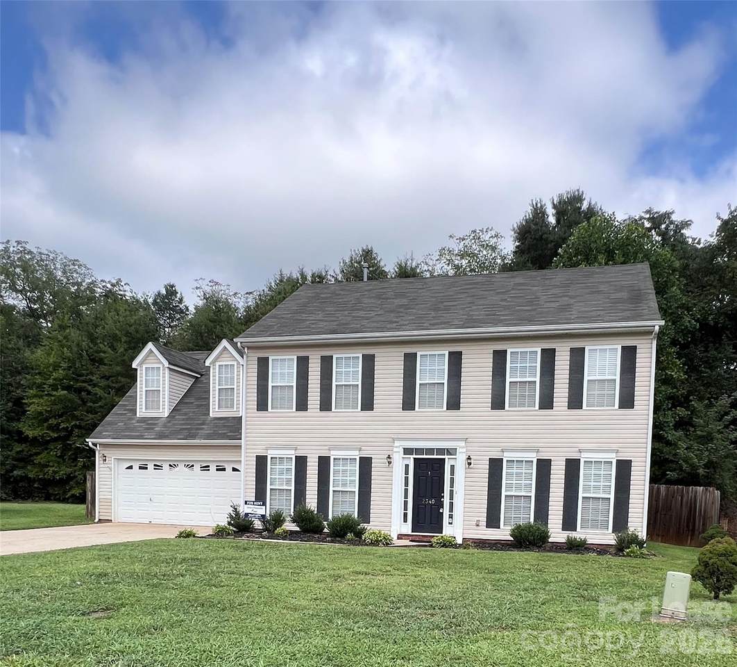 2340 Wexford Way - Photo 1