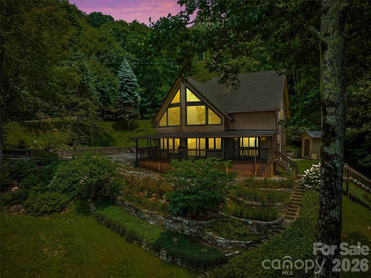 670 Parkway Drive - Photo 1