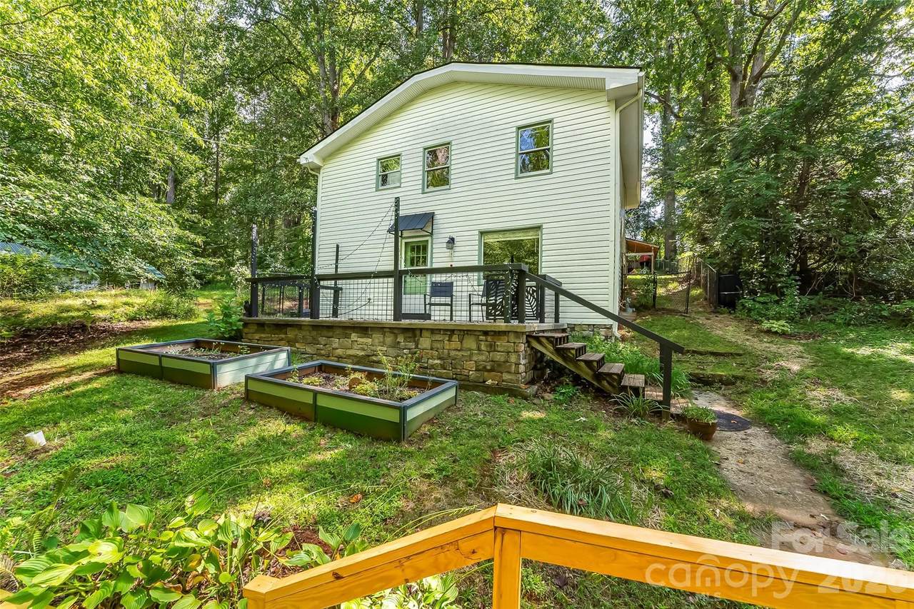 141 Silversteen Drive - Photo 1