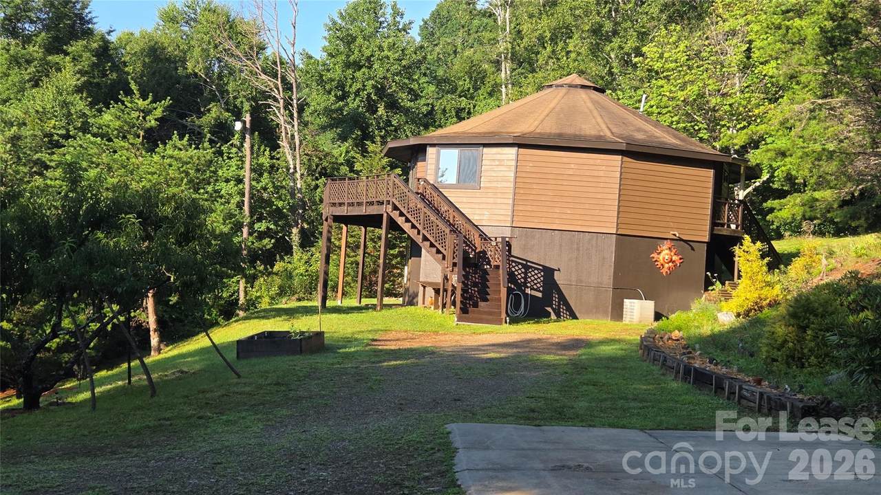 281 Bearwallow Trail - Photo 1