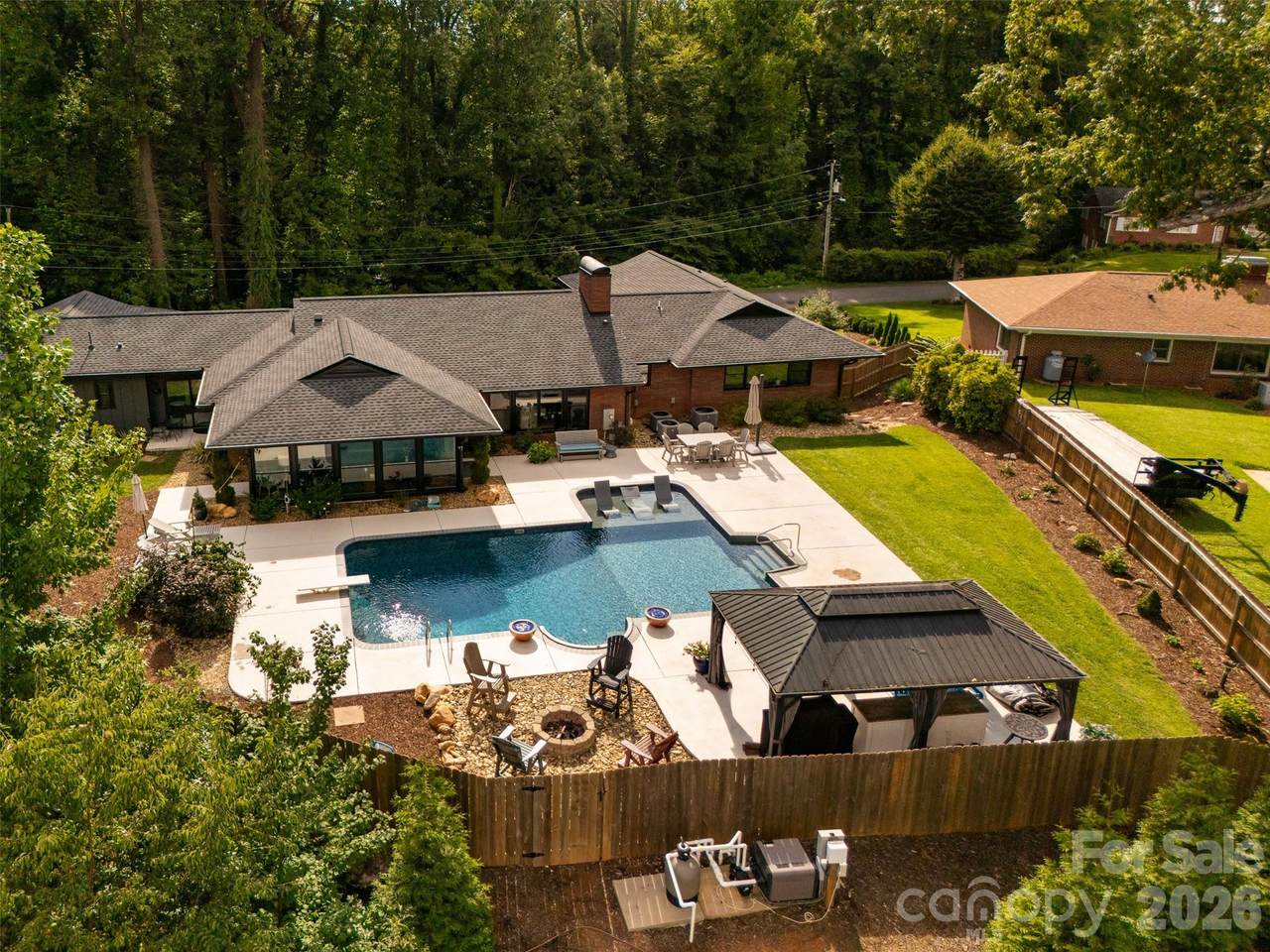 167 Maehill Place - Photo 1