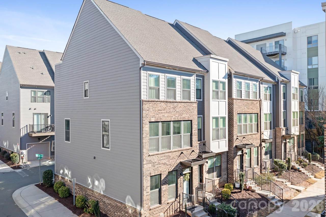 1226 Gleason Way - Photo 1