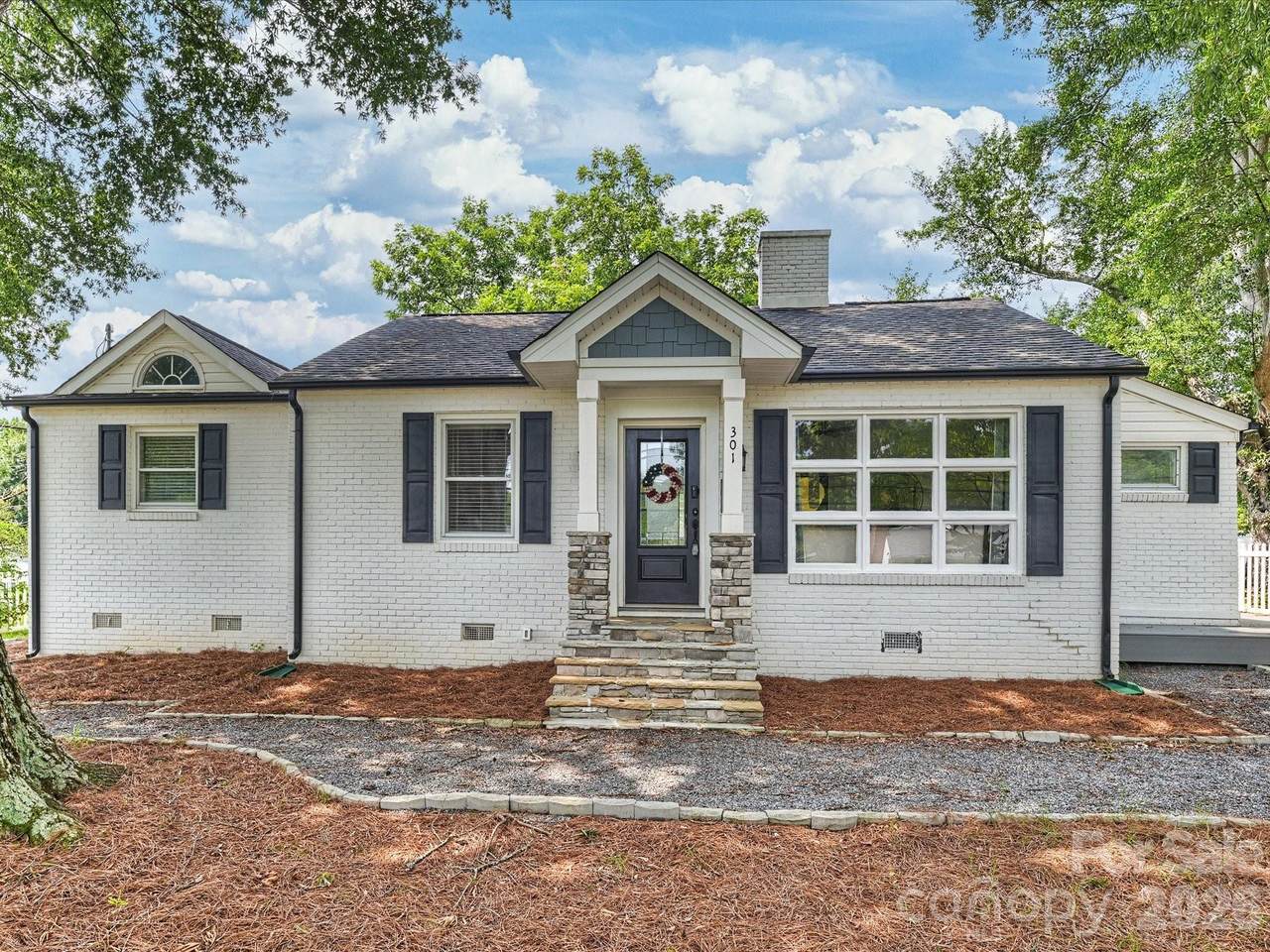 301 Harris Street - Photo 1