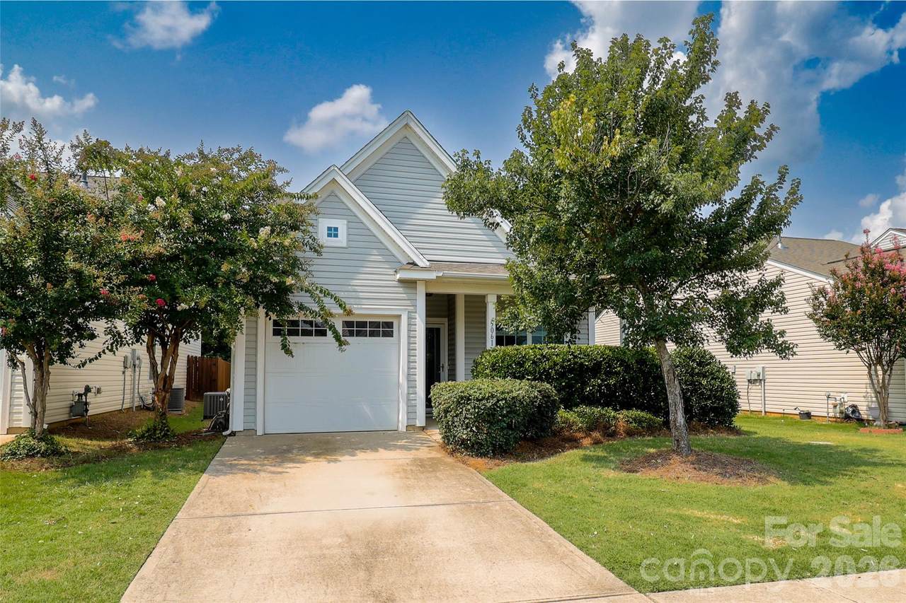 5061 Newport Lakes Drive - Photo 1