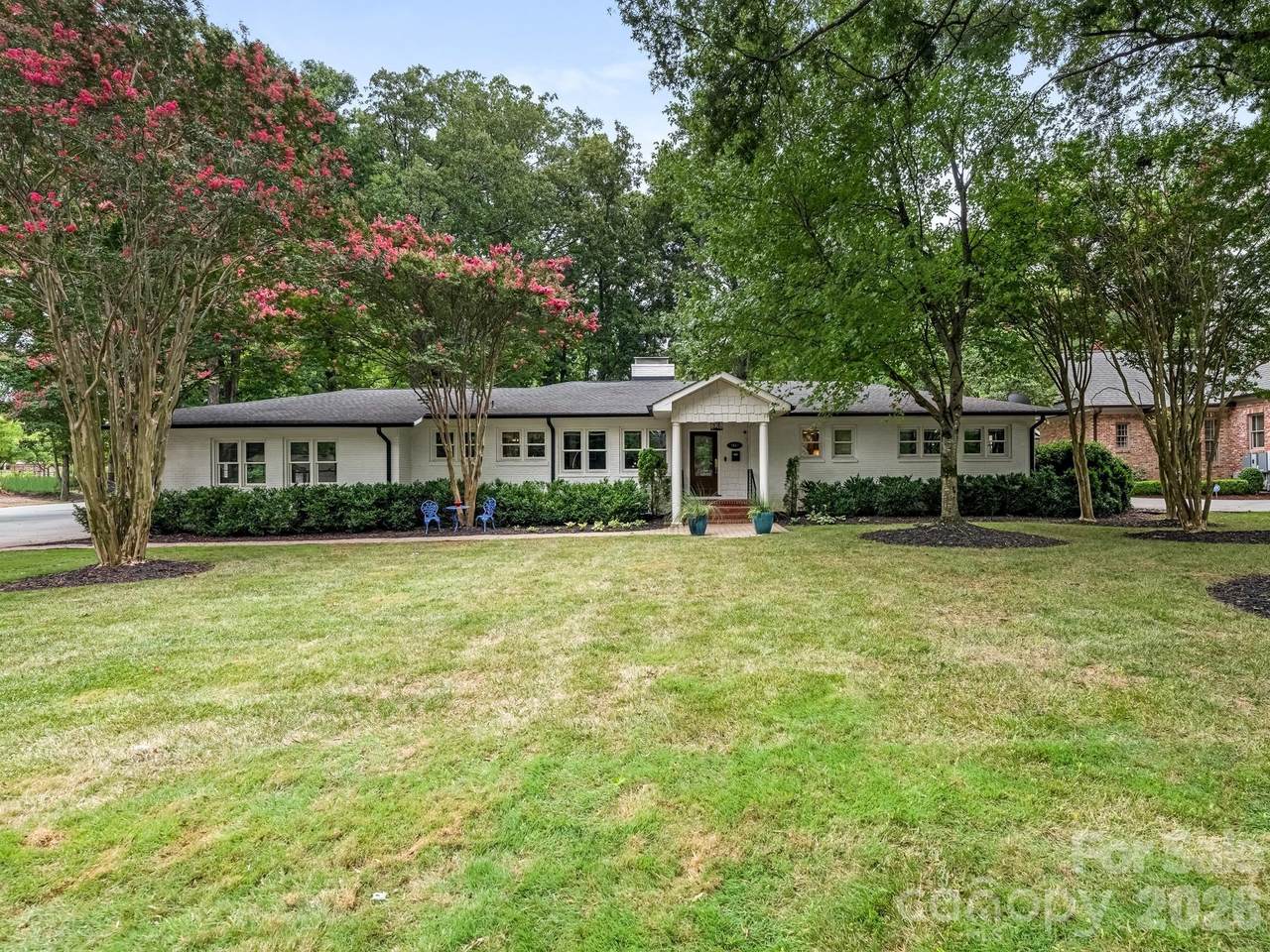 2652 Knollwood Road - Photo 1
