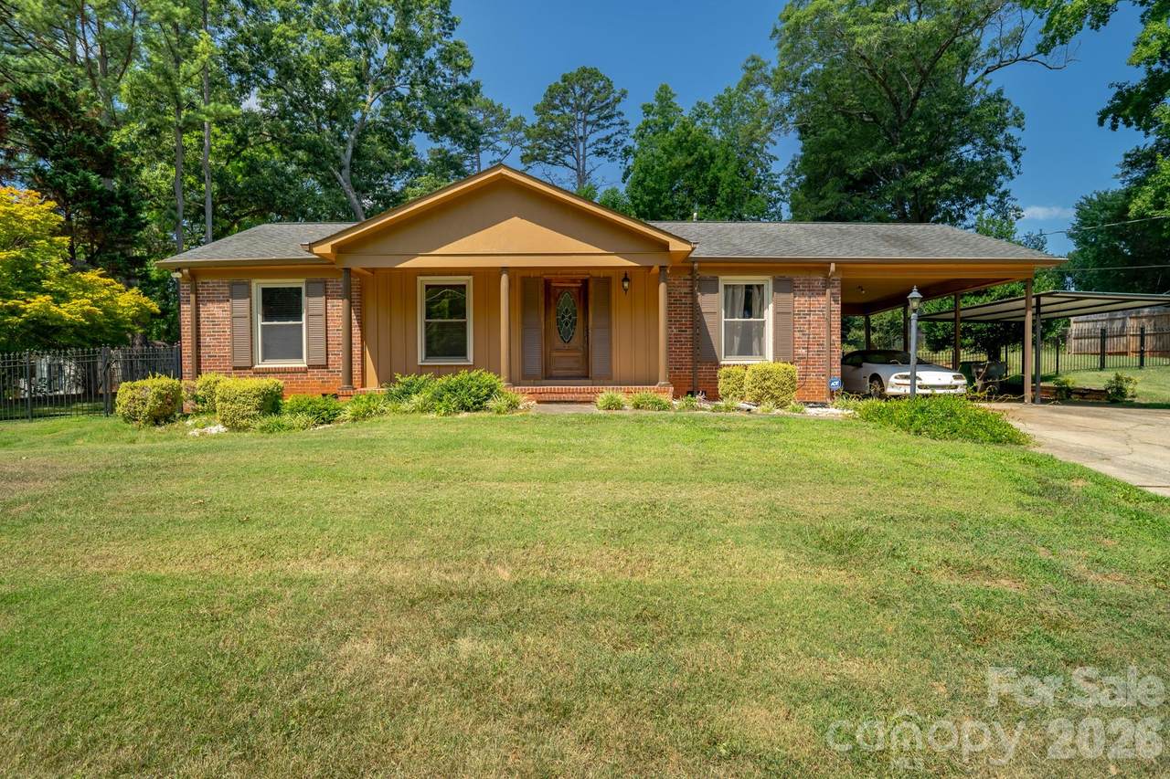 1433 Niagara Circle - Photo 1