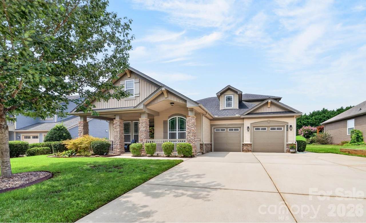 2044 Middleton Farm Drive - Photo 1