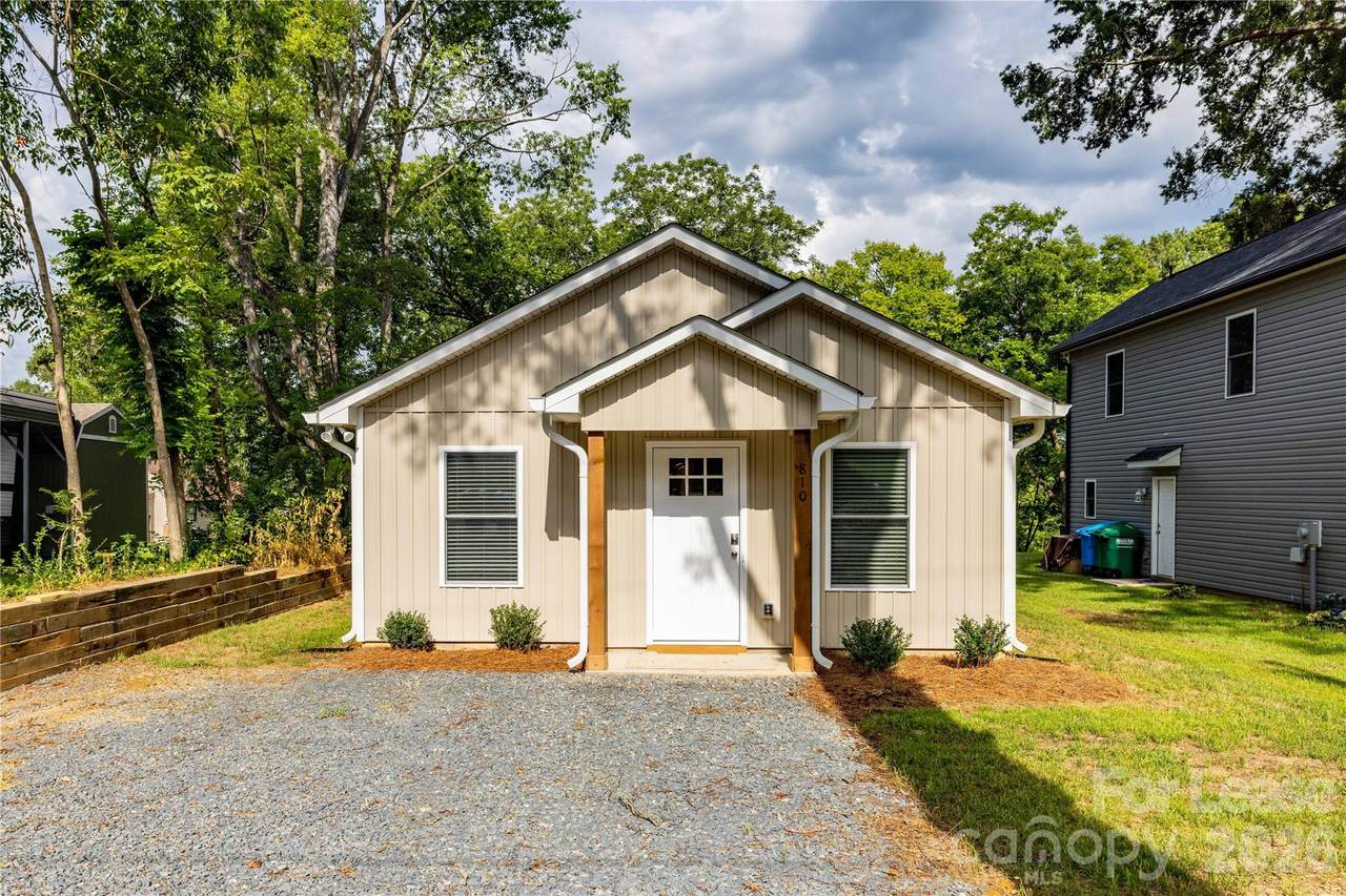 810 Long Street - Photo 1