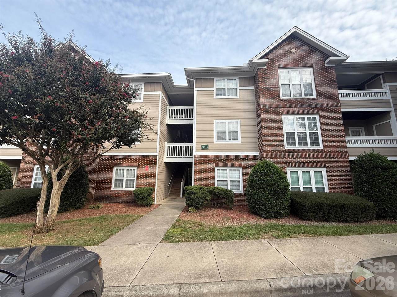 9811 Campus Walk Lane - Photo 1
