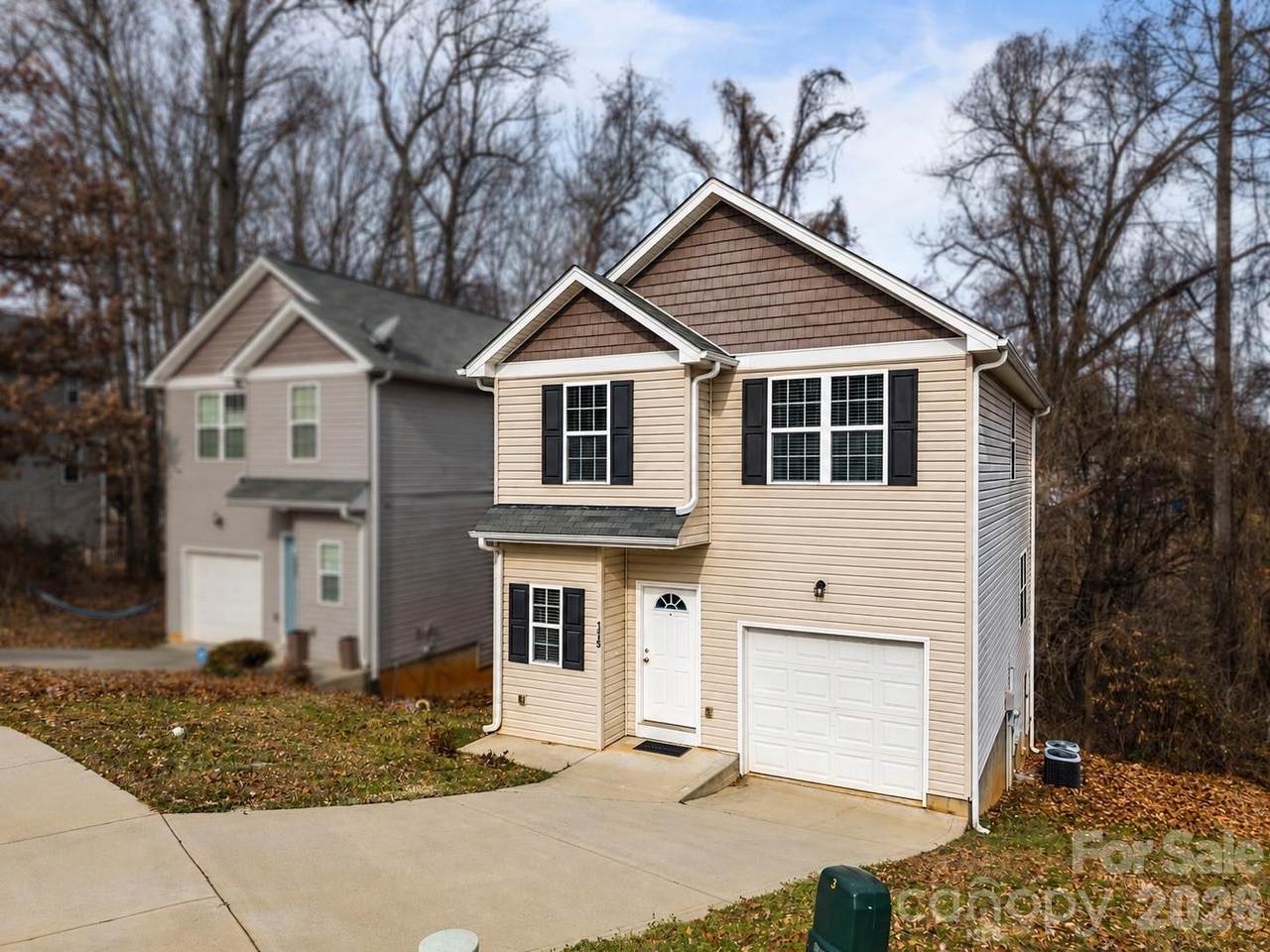 115 Lookout Point Place - Photo 1