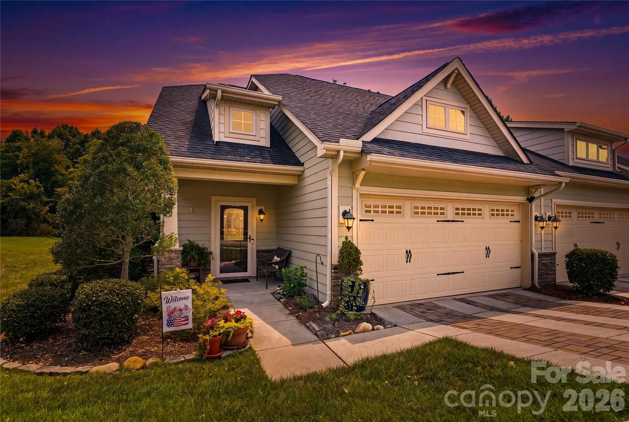192 Aztec Circle - Photo 1