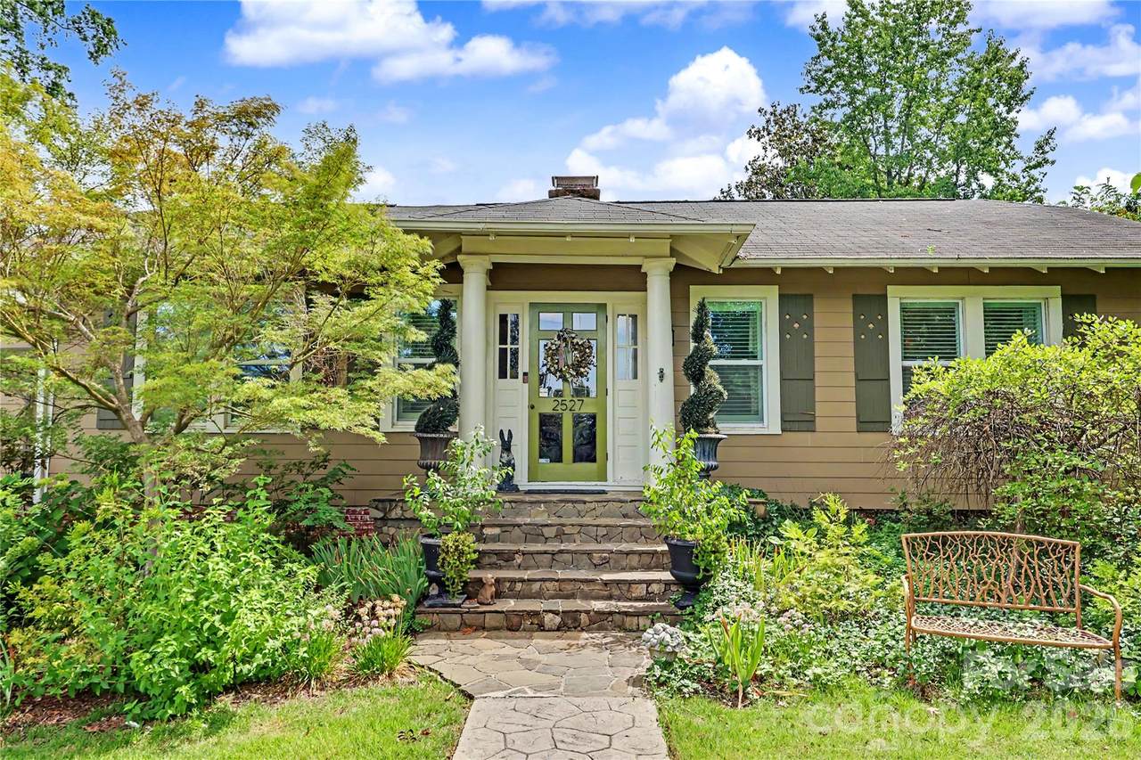 2527 Sharon Road - Photo 1