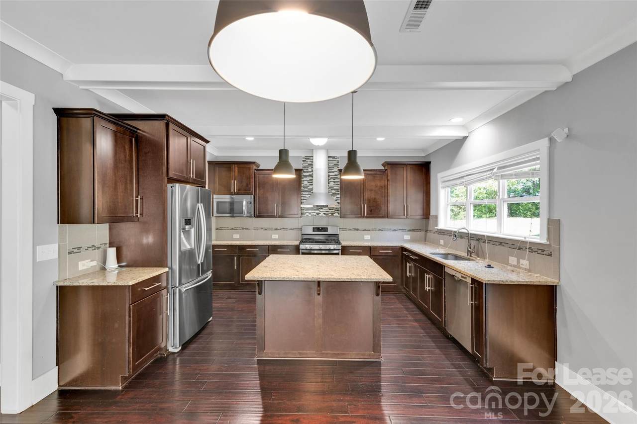 https://bt-photos.global.ssl.fastly.net/cmls/1280_boomver_1_4407863-1.jpg