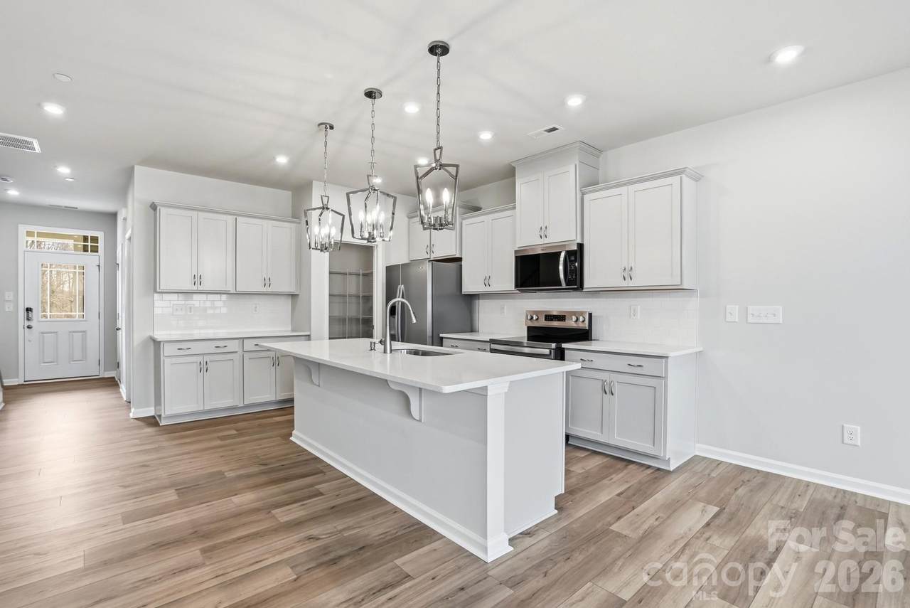 2510 Hedgecliff Road - Photo 1