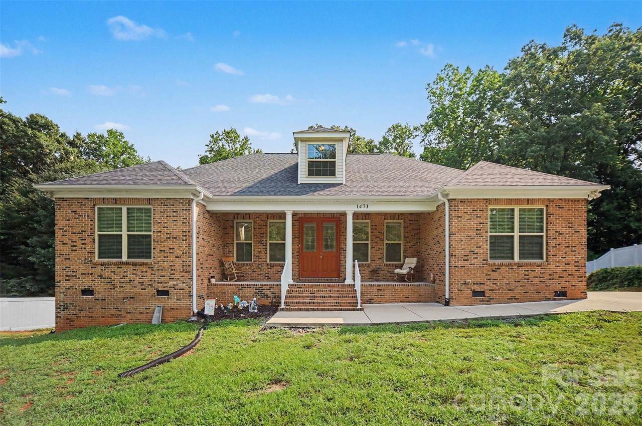 1473 Morningside Drive - Photo 1