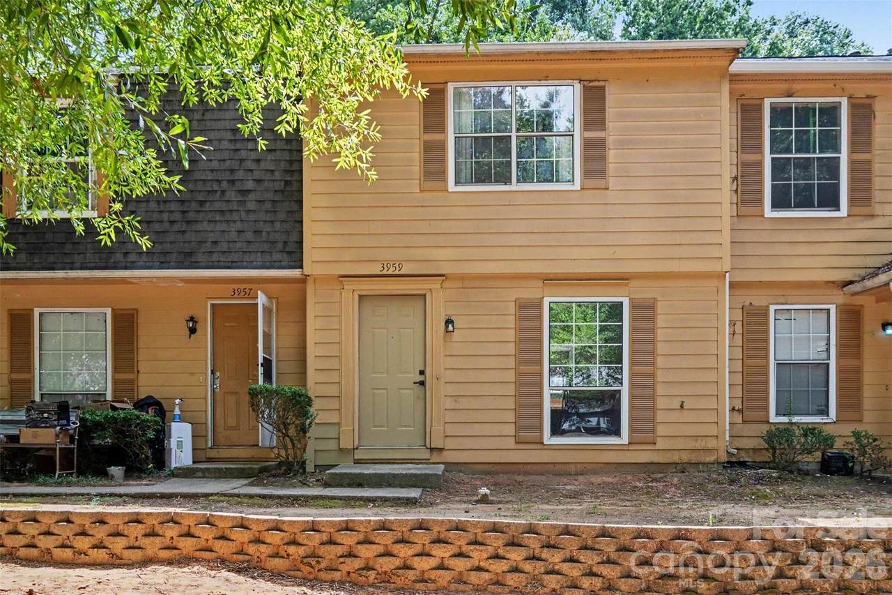3959 Briarhill Drive - Photo 1