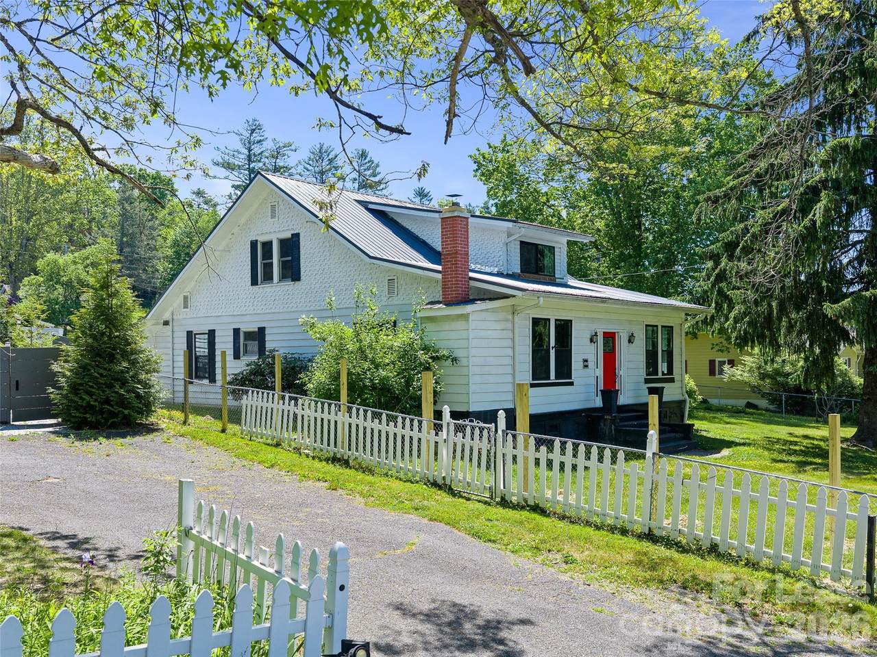 490 Cranberry Street - Photo 1