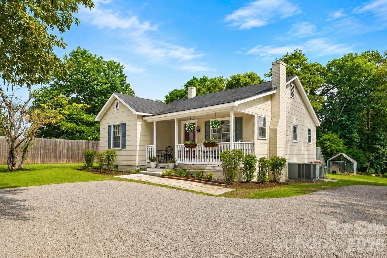 1487 Flat Creek Road - Photo 1