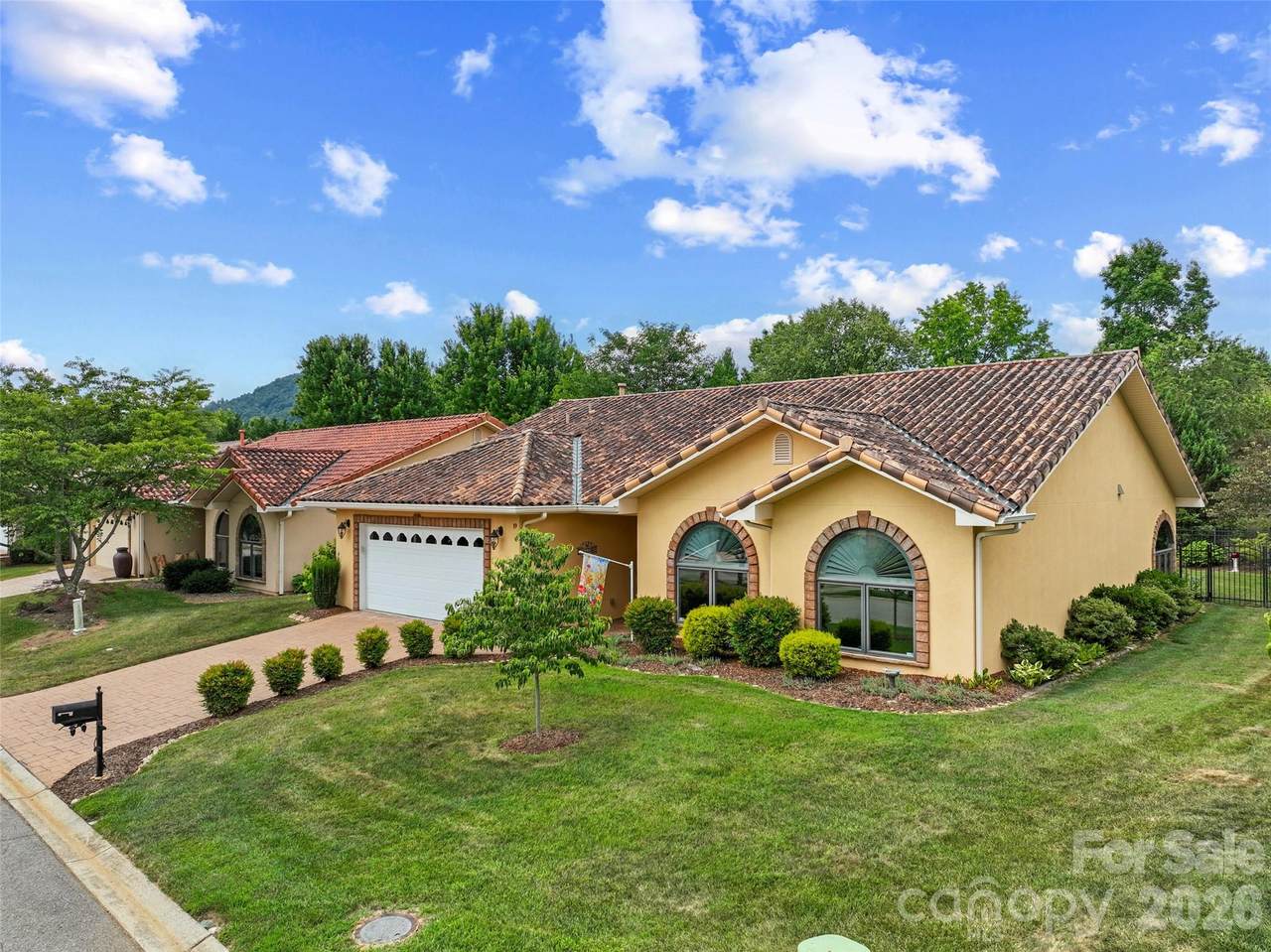 19 Pacifico Drive - Photo 1