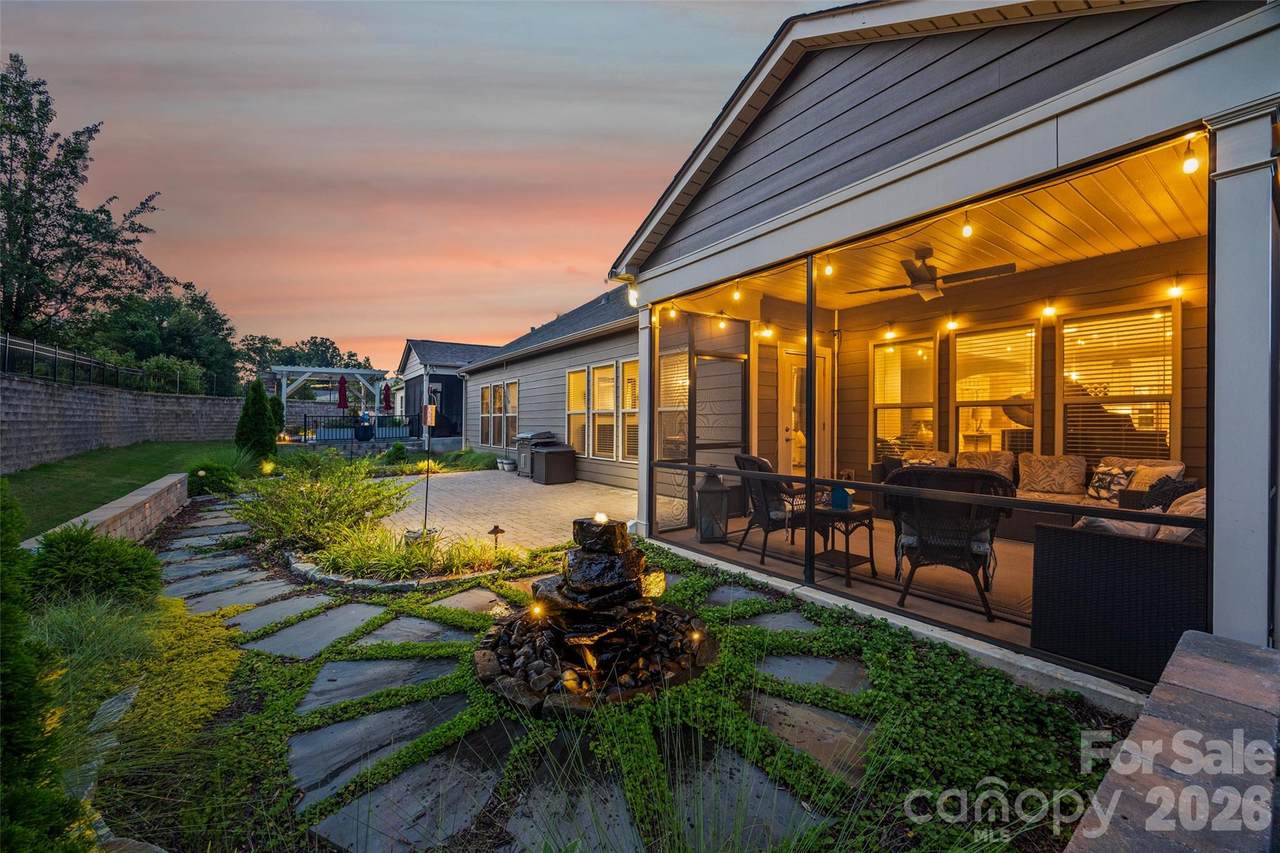 1521 Carolina Orchards Boulevard - Photo 1