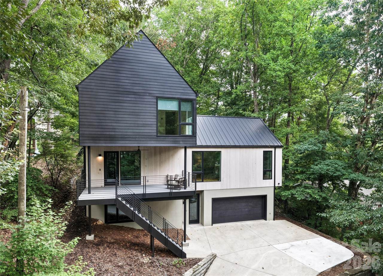 190 Rumbough Place - Photo 1