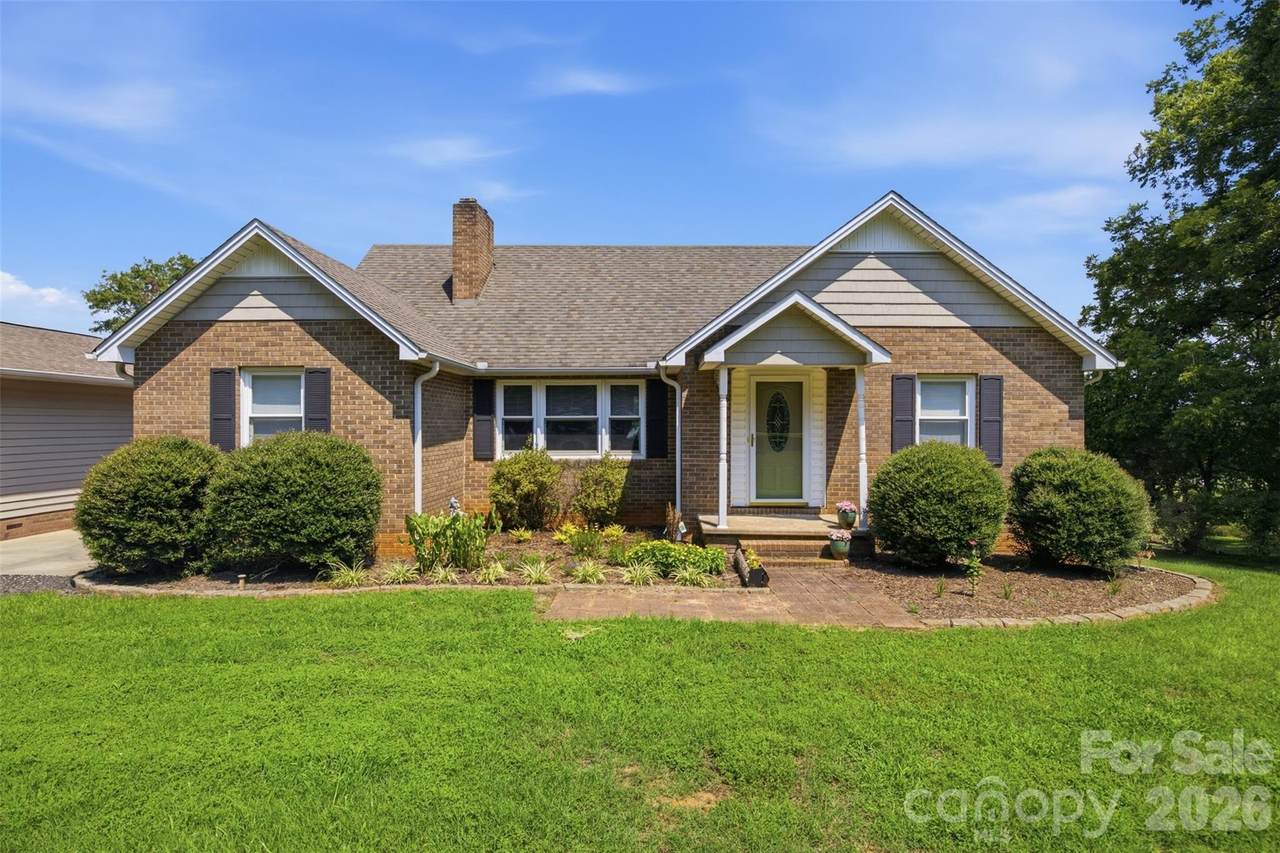 2106 Polkville Road - Photo 1