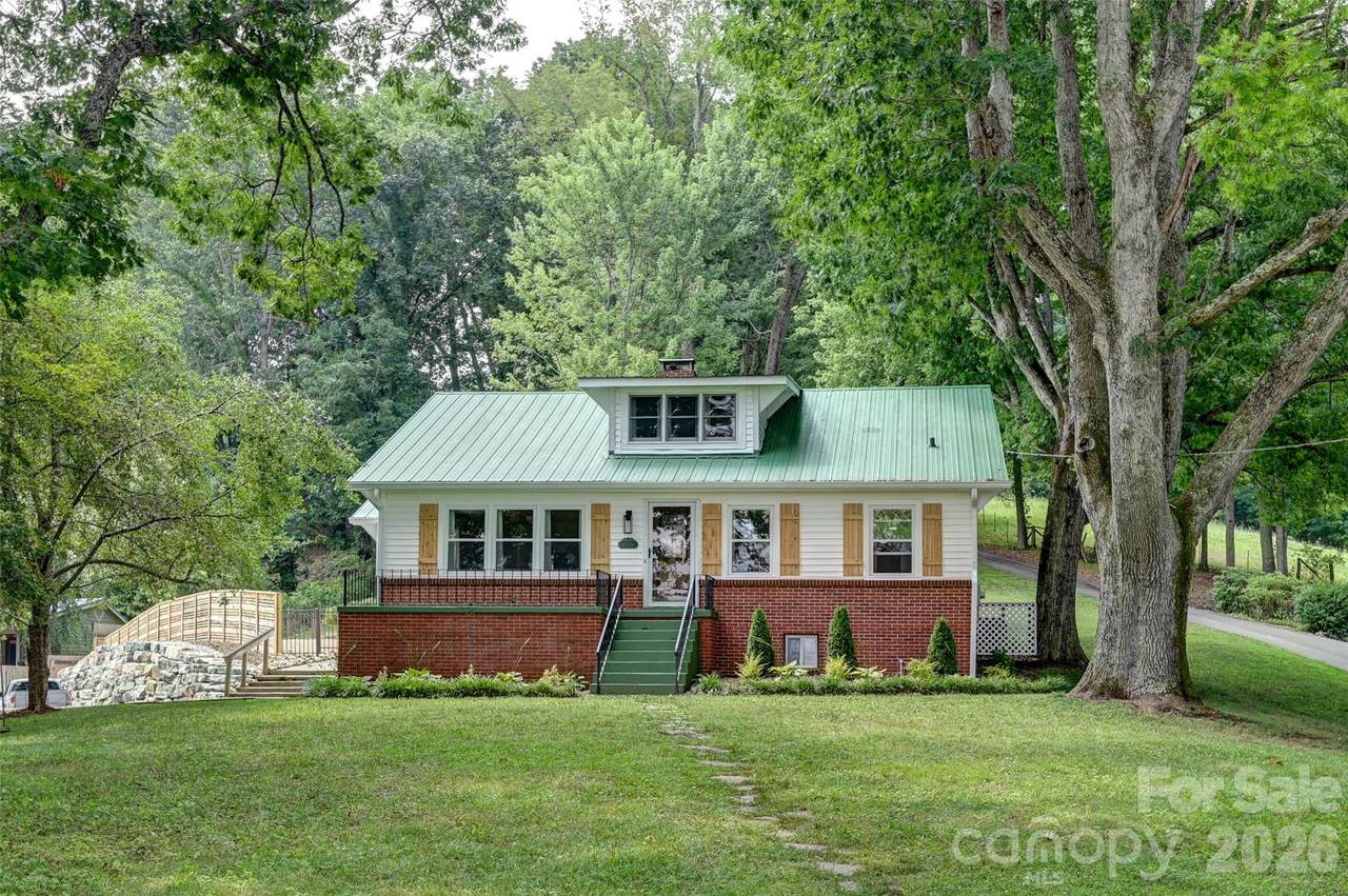 1110 Queentown Road - Photo 1