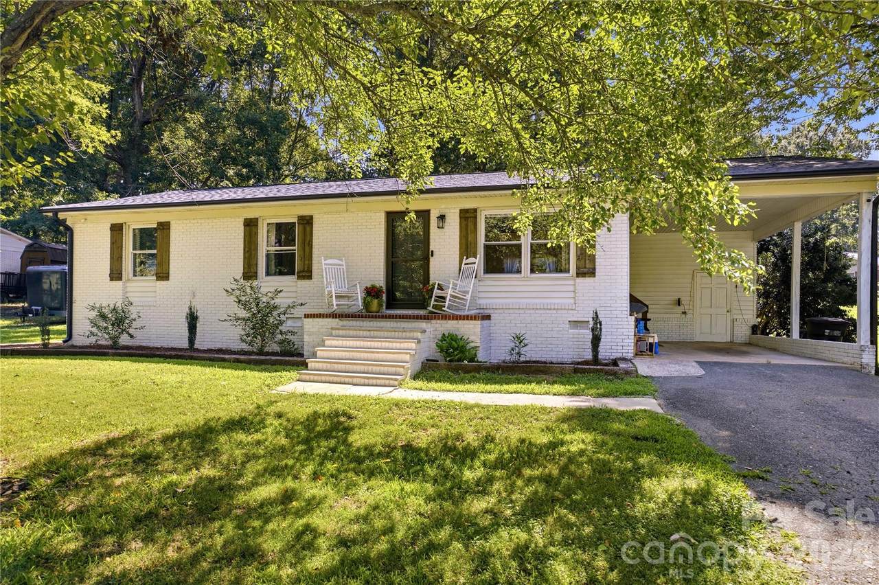 5302 Unionville Road - Photo 1