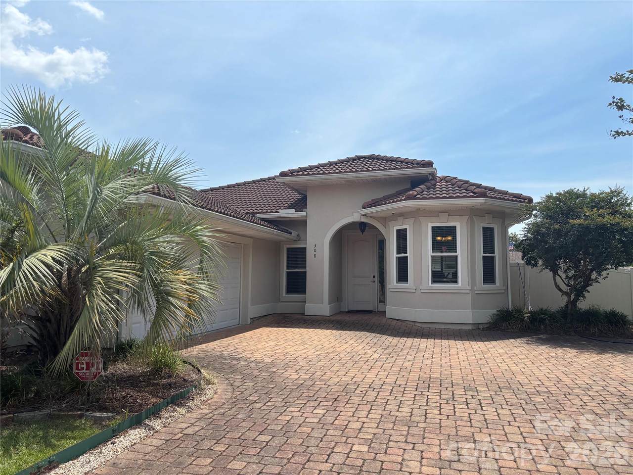 308 Glenridge Drive - Photo 1