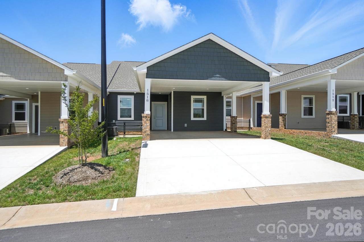 1518 29th Street - Photo 1