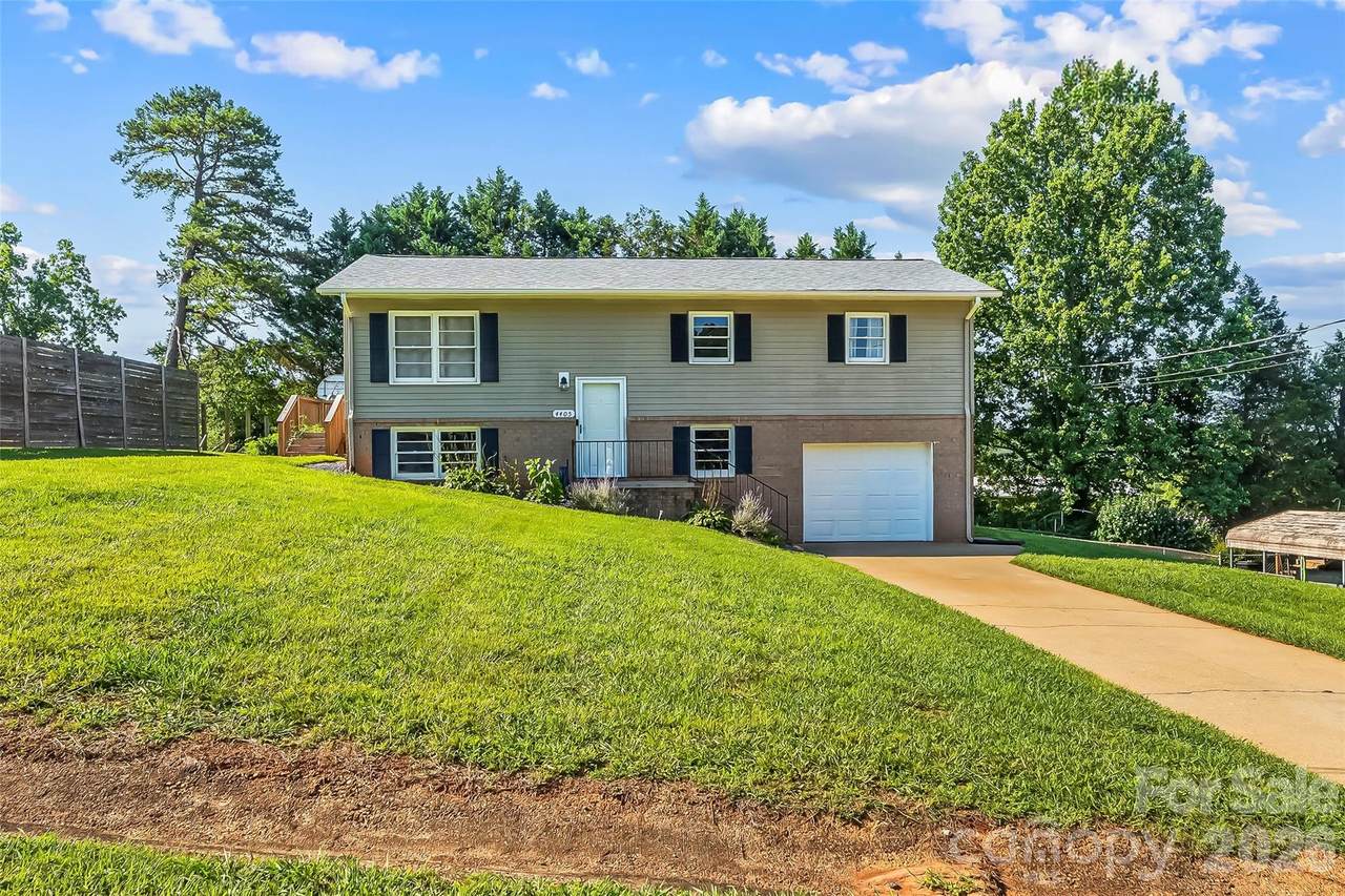 4405 Landing Court - Photo 1