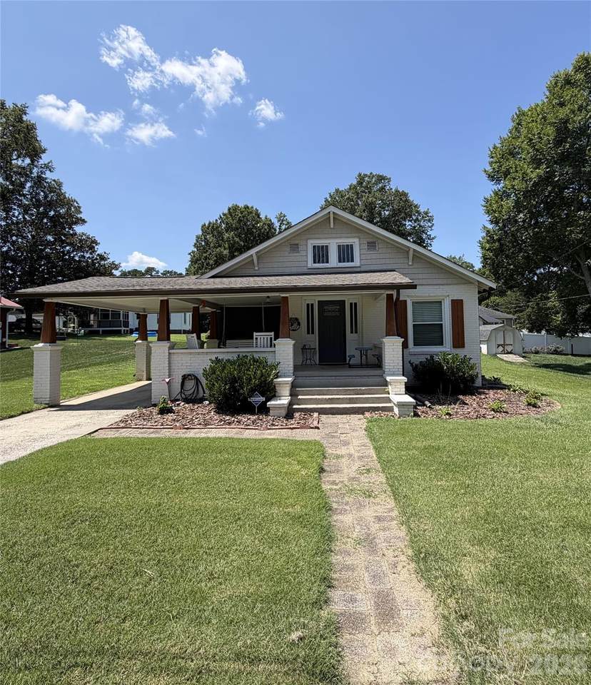 1218 Margaret Avenue - Photo 1