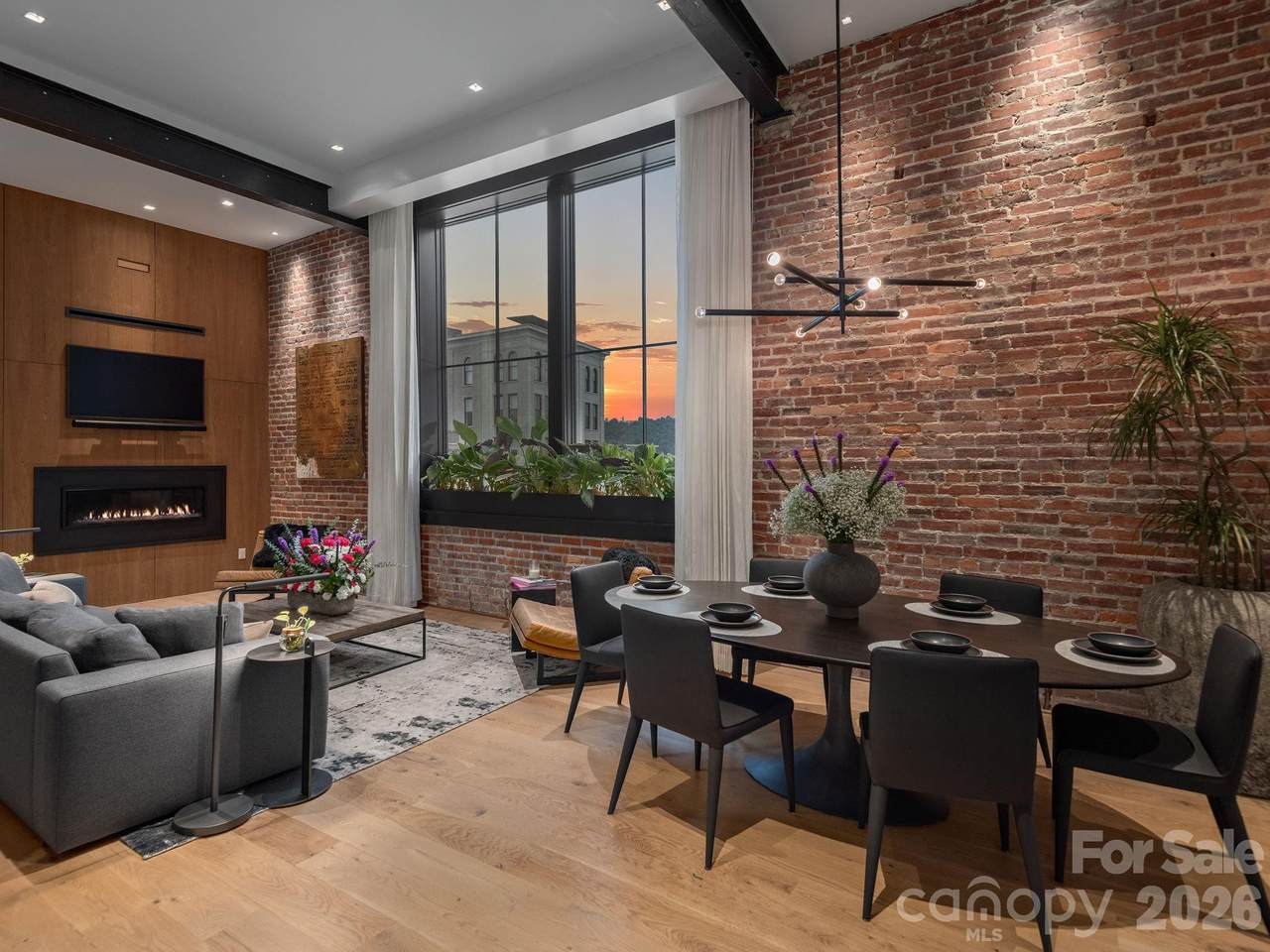 60 Haywood Street - Photo 1