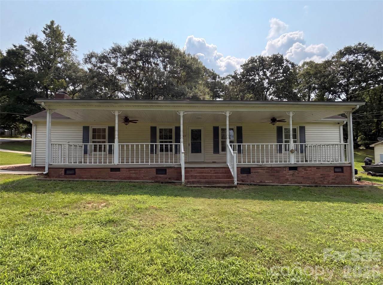 529 Timberlane Drive - Photo 1