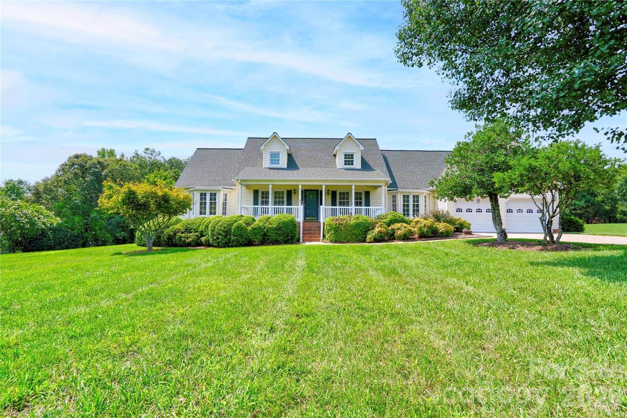 719 Zion Church Road - Photo 1