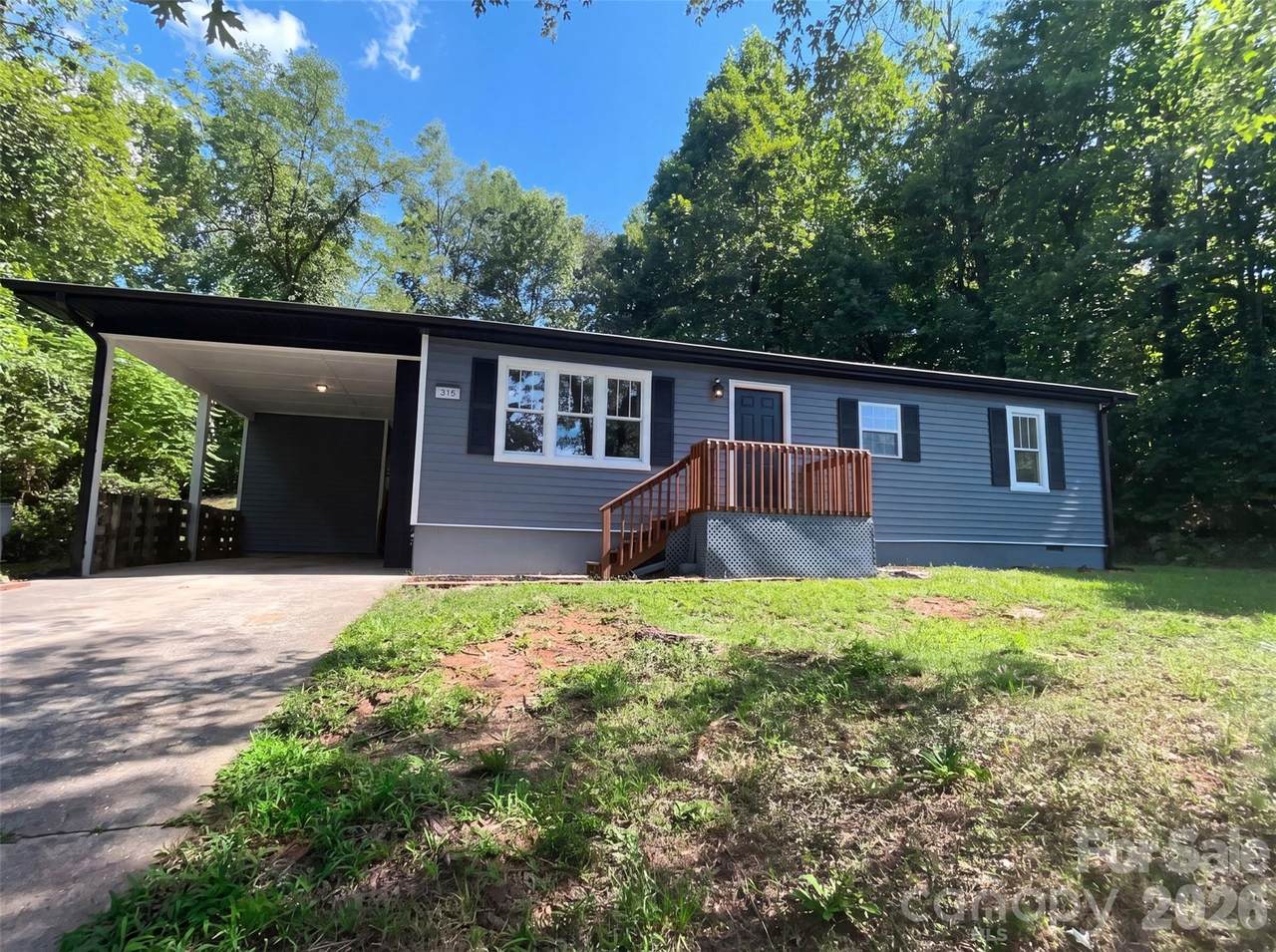 915 Kenham Place - Photo 1