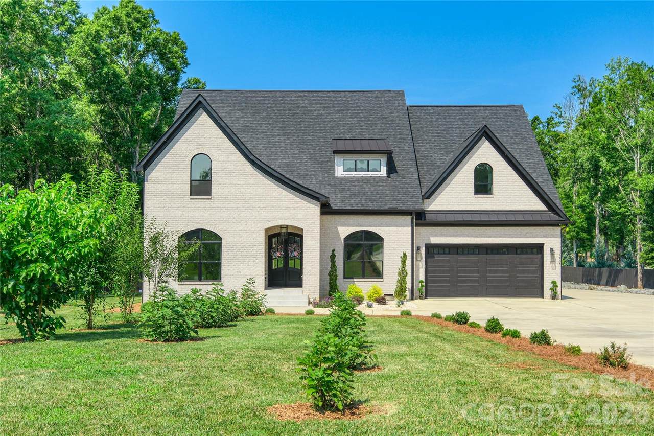 6905 Duncan Road - Photo 1