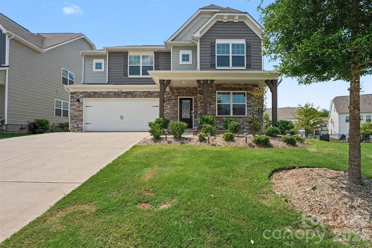 214 Kennerly Center Drive - Photo 1
