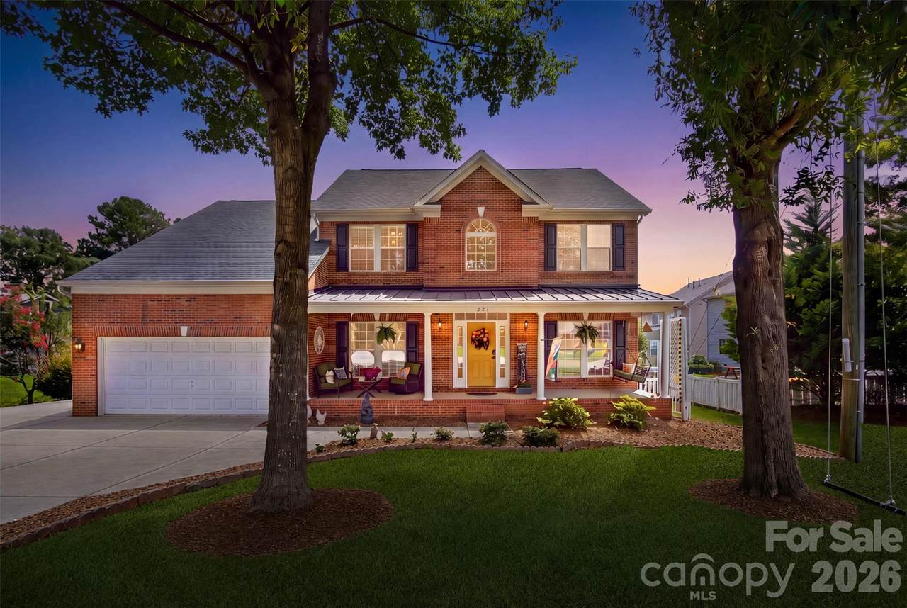 221 Nixon Road - Photo 1