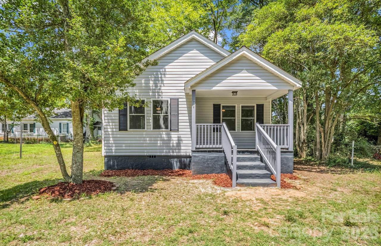 908 Graham Street - Photo 1