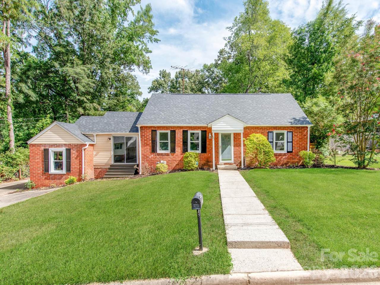 331 Park Road - Photo 1
