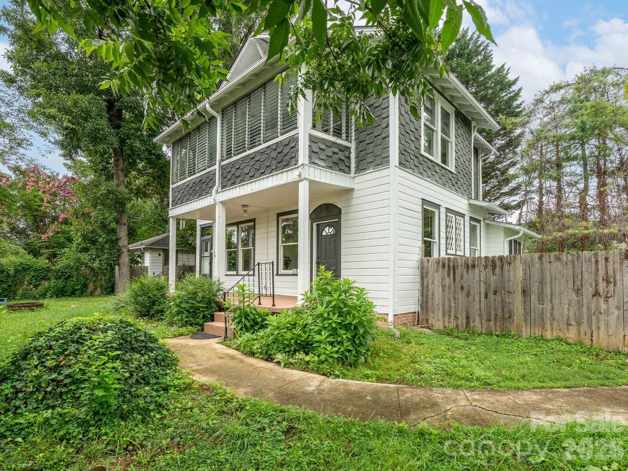111-113 Stewart Street - Photo 1