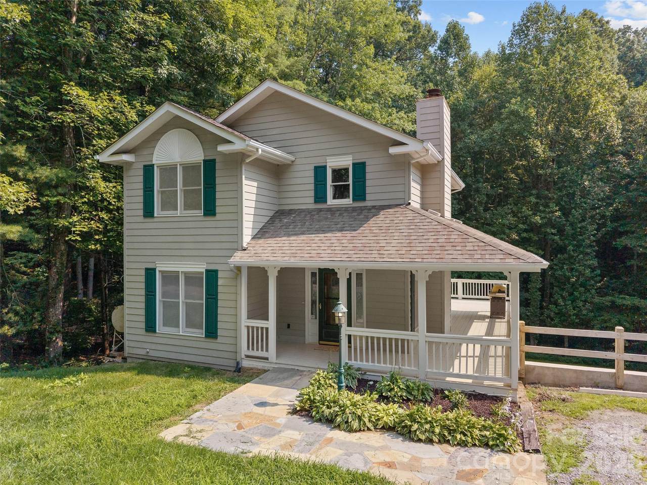 218 Junaluska Oaks Drive - Photo 1