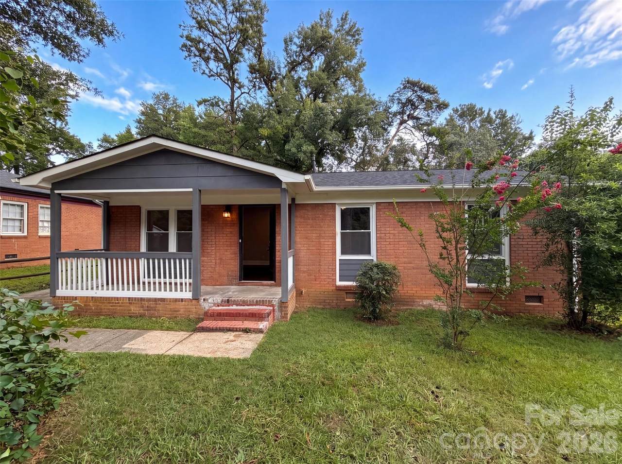 528 Kentbrook Drive - Photo 1