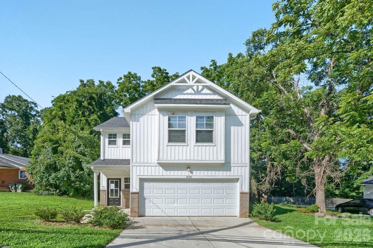 436 Mclelland Avenue - Photo 1
