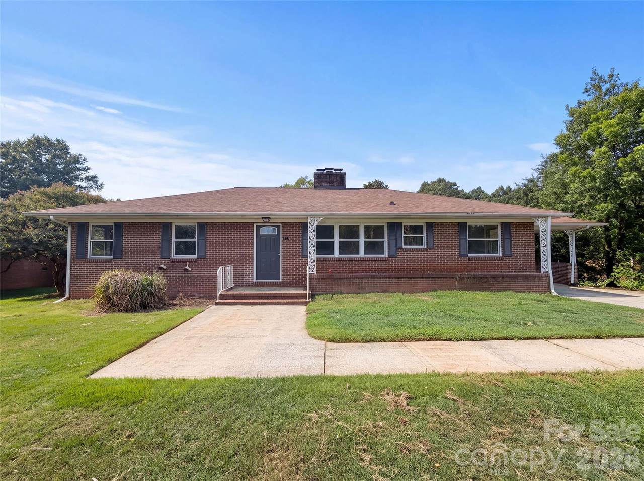 411 Roy Eaker Road - Photo 1