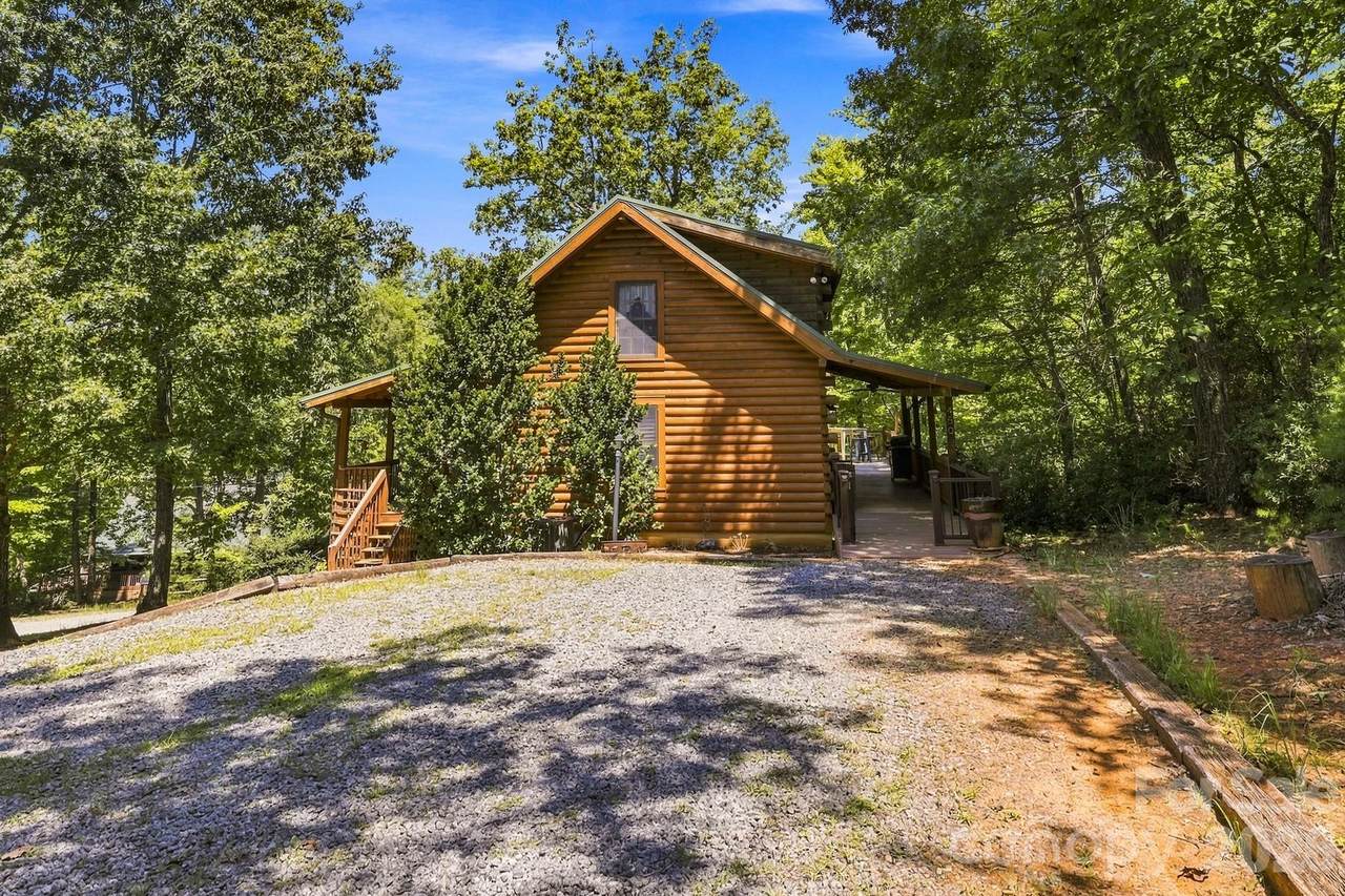 450 Starling Road - Photo 1