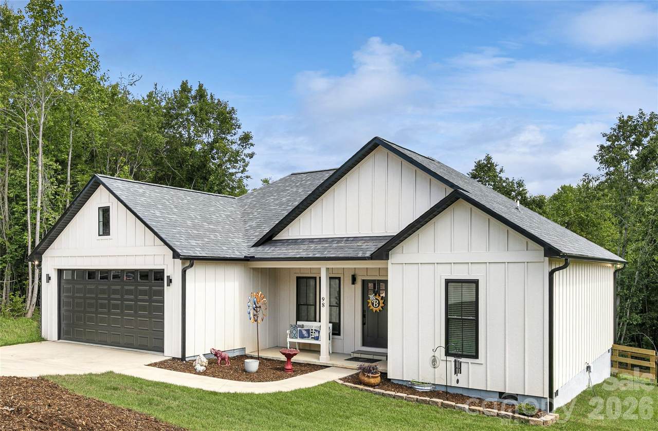98 Lexxi Lane - Photo 1