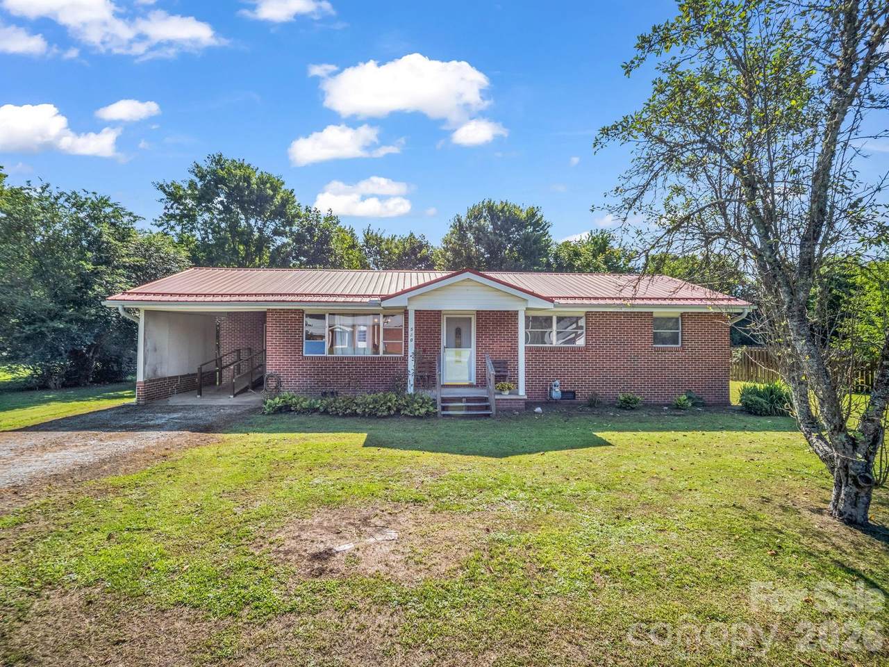 520 Pisgah Drive - Photo 1